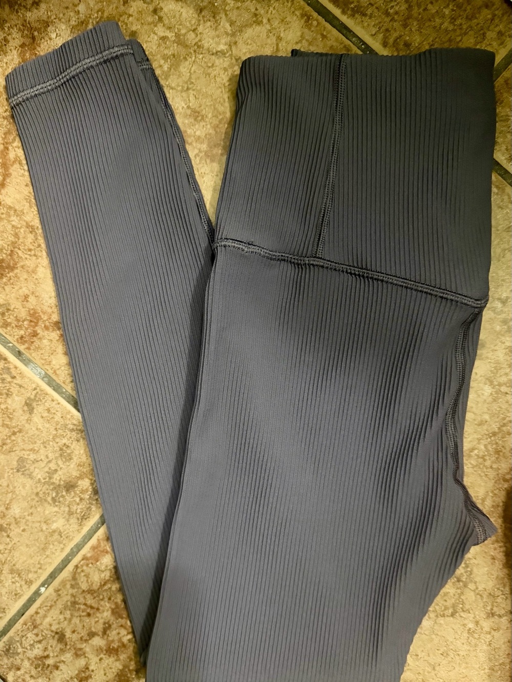 Athleta Elation Rib Tight Leggings in Charcoal